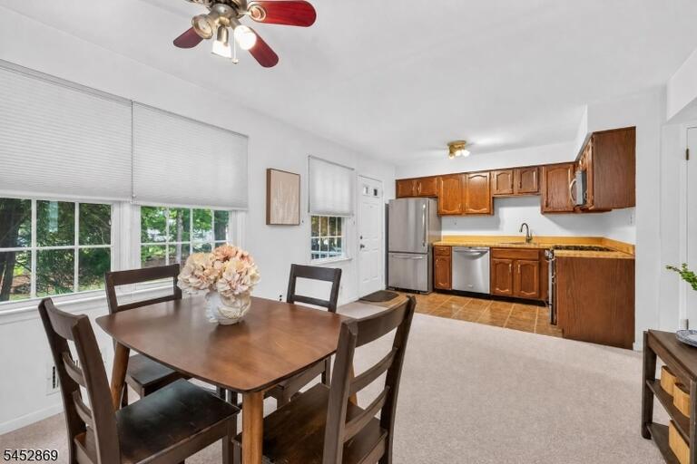 Property listing MLS 4048304 photo 8