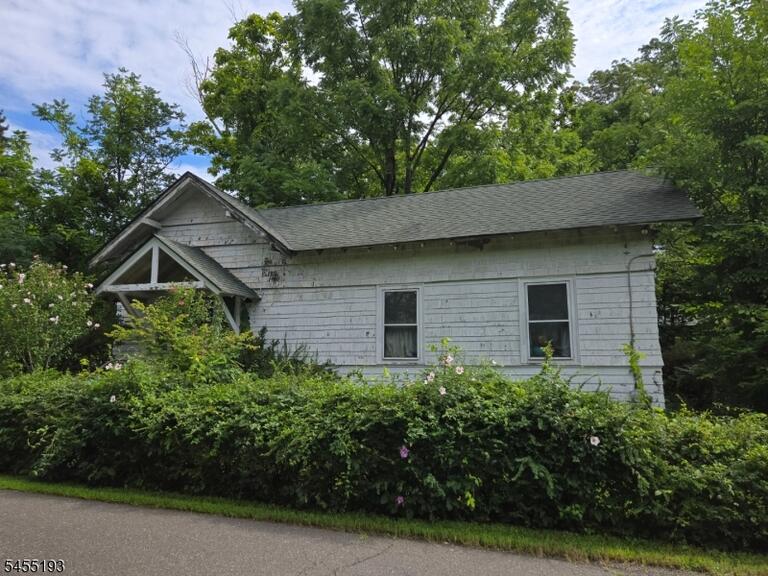 Property listing MLS 4048306 photo 9