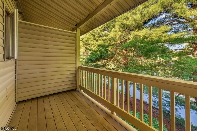 Property listing MLS 4048324 photo 15