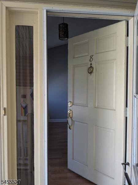 Property listing MLS 4048324 photo 2