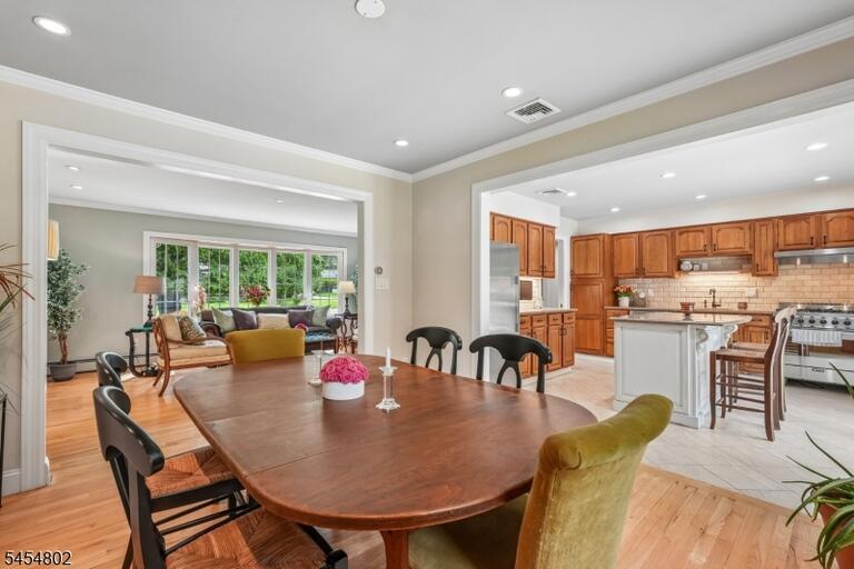 Property listing MLS 4048335 photo 15