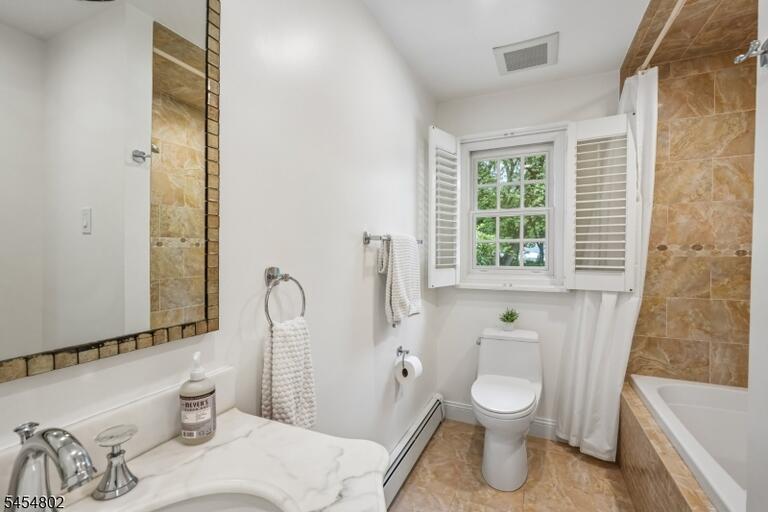 Property listing MLS 4048335 photo 37