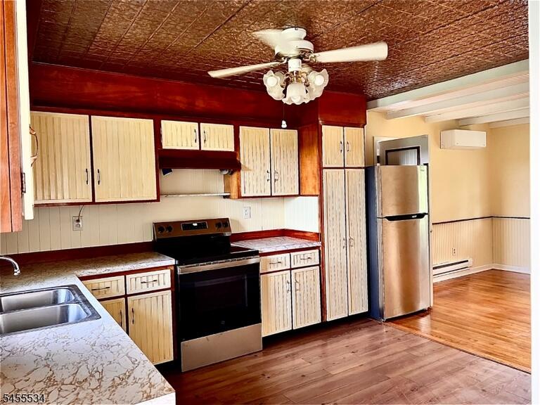 Property listing MLS 4048336 photo 16