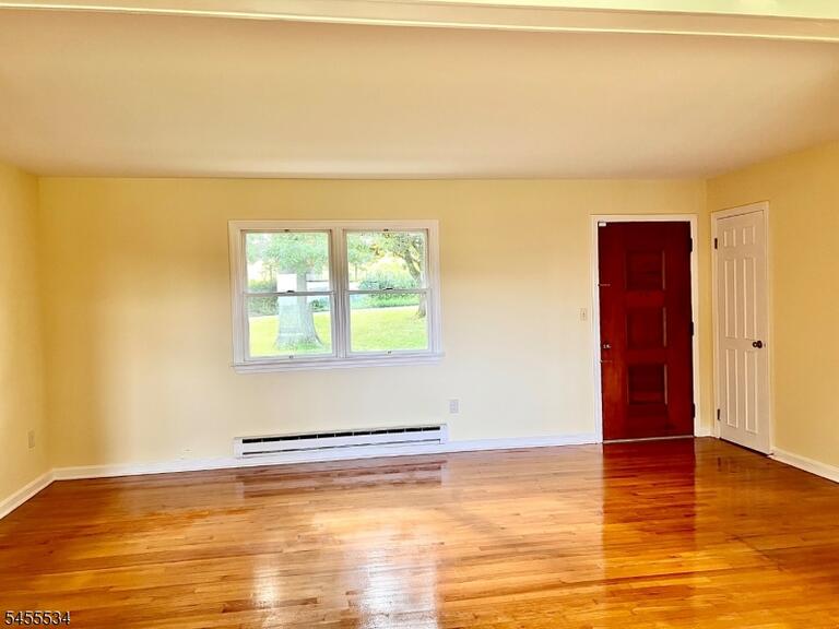 Property listing MLS 4048336 photo 21