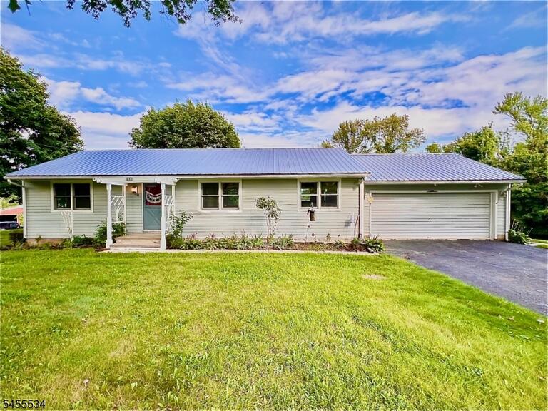 Property listing MLS 4048336 photo 6