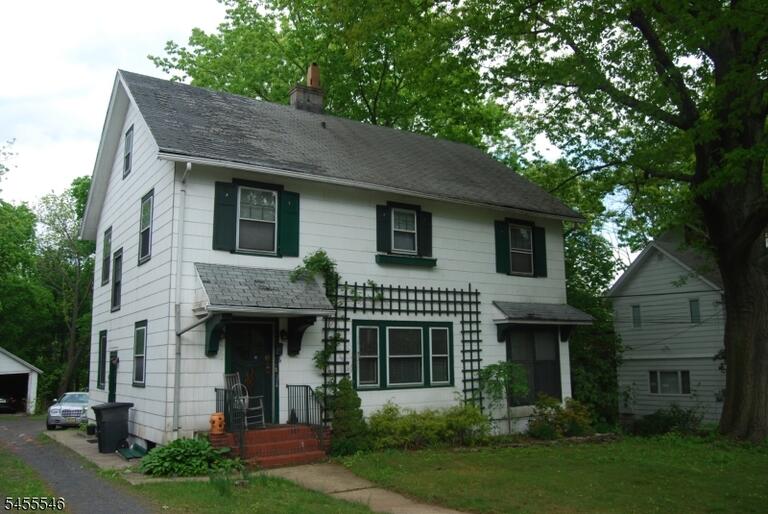 Property listing MLS 4048345 photo 4