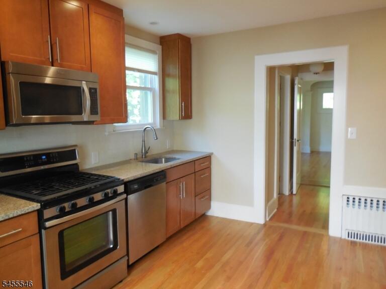 Property listing MLS 4048345 photo 7