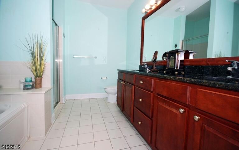 Property listing MLS 4048377 photo 13