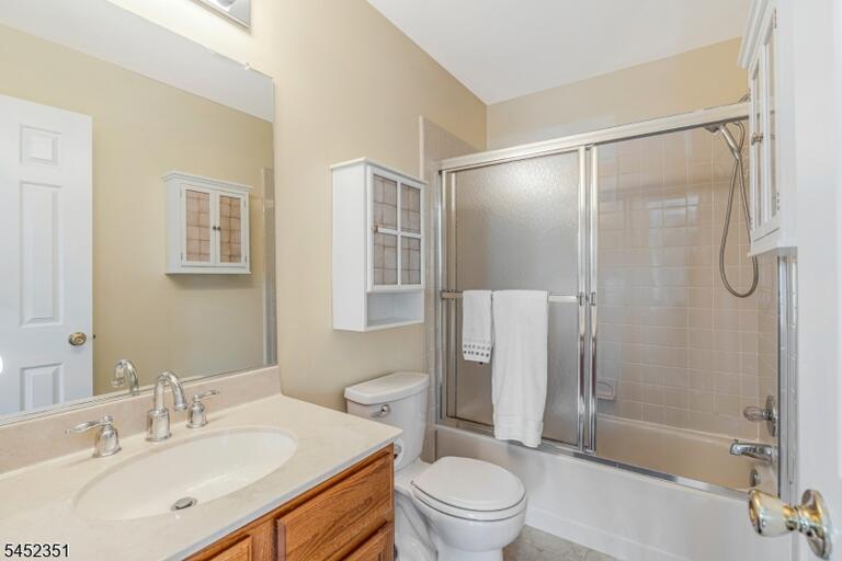 Property listing MLS 4048382 photo 21