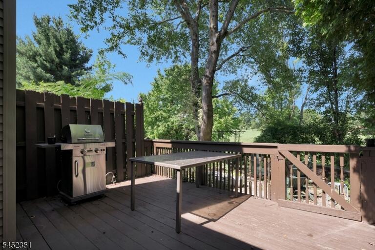 Property listing MLS 4048382 photo 26
