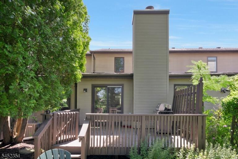 Property listing MLS 4048382 photo 27