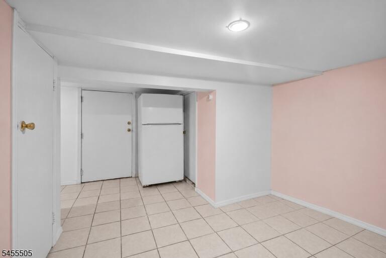 Property listing MLS 4048383 photo 15