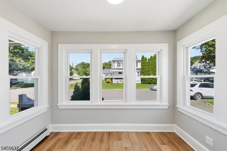 Property listing MLS 4048404 photo 12