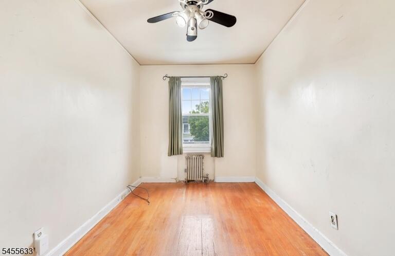 Property listing MLS 4048405 photo 10