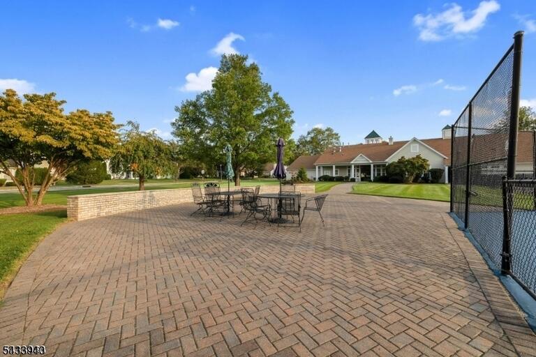 Property listing MLS 4048421 photo 25