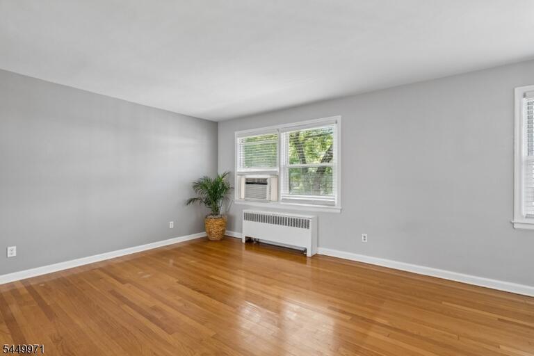 Property listing MLS 4048429 photo 5
