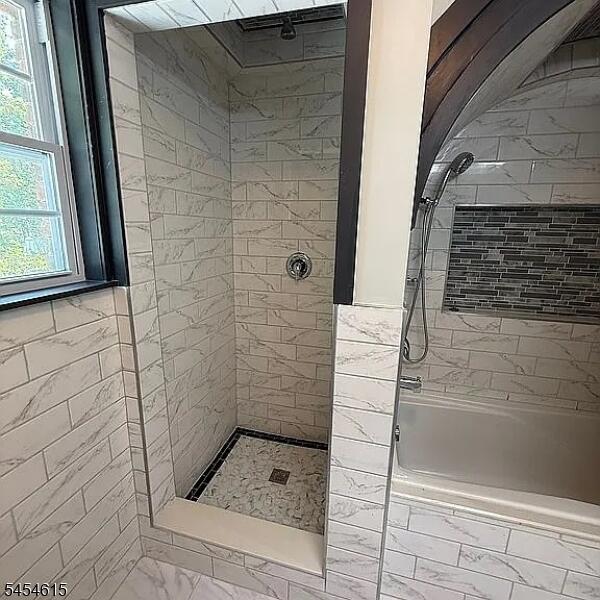 Property listing MLS 4048440 photo 15