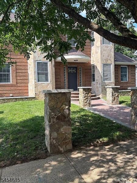 Property listing MLS 4048440 photo 2