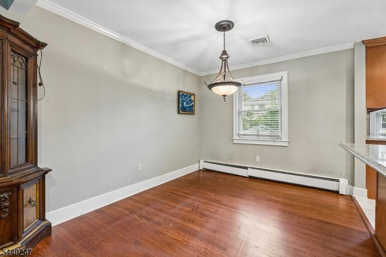 Property listing MLS 4048442 photo 5