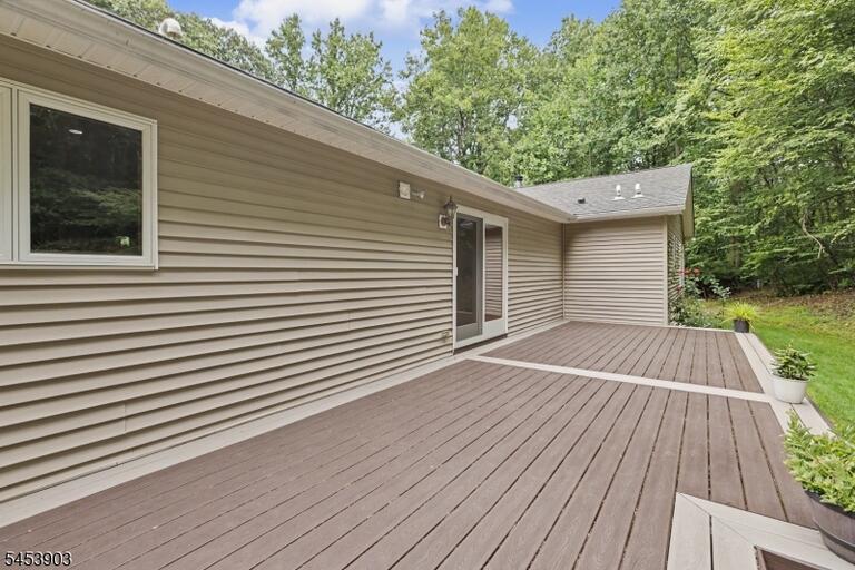Property listing MLS 4048450 photo 43