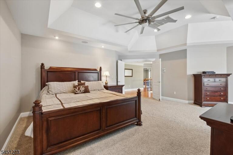 Property listing MLS 4048453 photo 25
