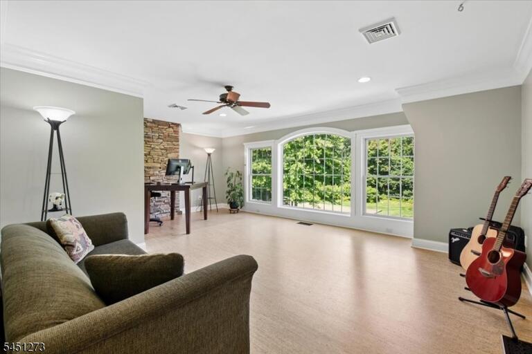 Property listing MLS 4048453 photo 35