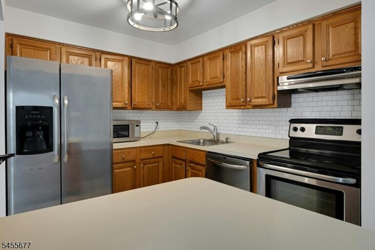Property listing MLS 4048497 photo 12