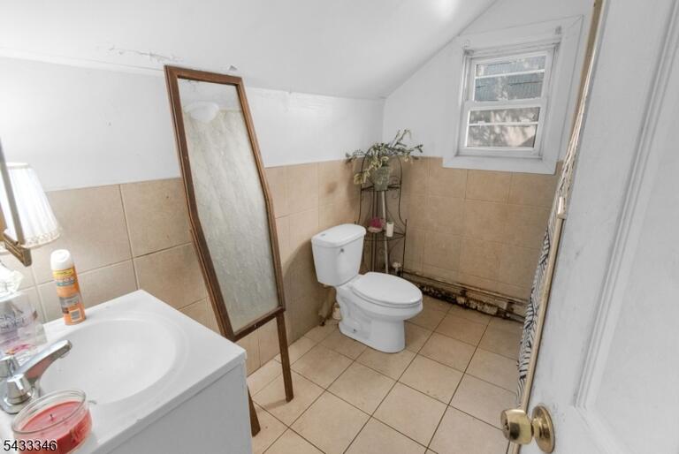 Property listing MLS 4048515 photo 15
