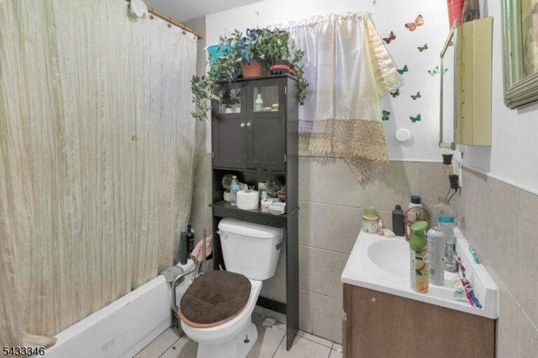 Property listing MLS 4048515 photo 8