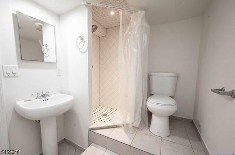 Property listing MLS 4048525 photo 16