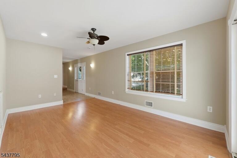 Property listing MLS 4048549 photo 23