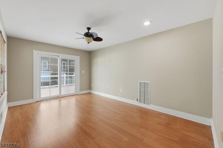 Property listing MLS 4048549 photo 24