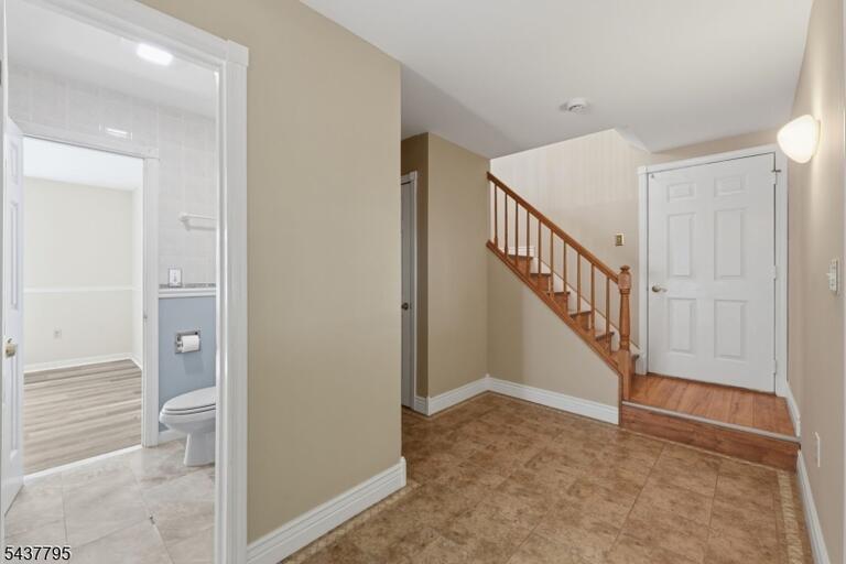 Property listing MLS 4048549 photo 27
