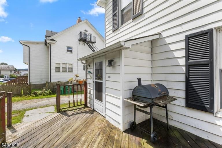 Property listing MLS 4048553 photo 24