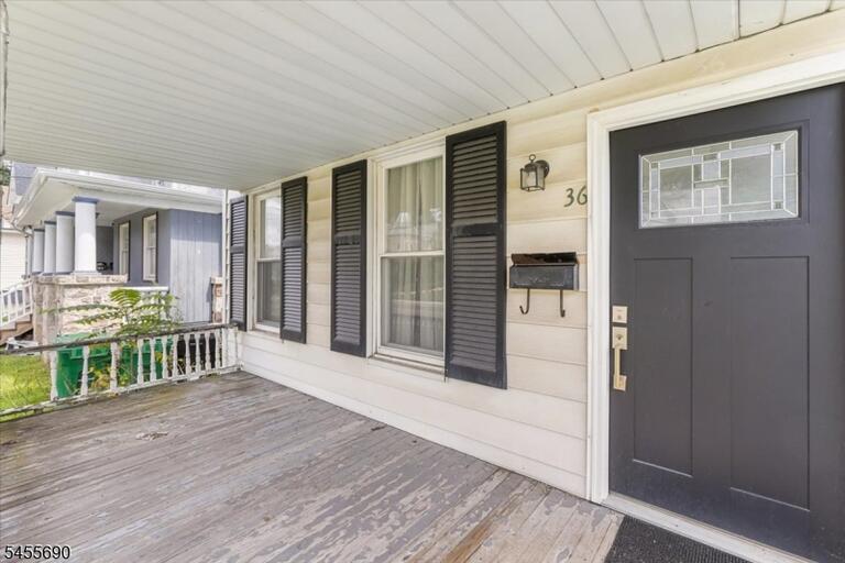 Property listing MLS 4048553 photo 6