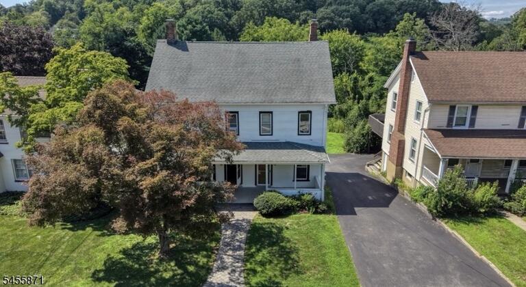 Property listing MLS 4048576 photo 3