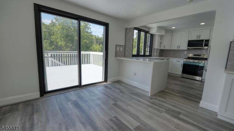 Property listing MLS 4048576 photo 8