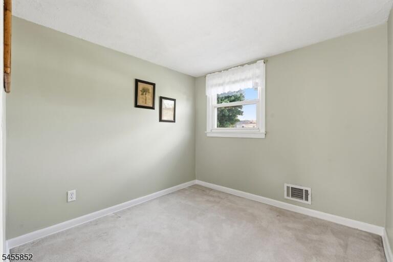 Property listing MLS 4048579 photo 13