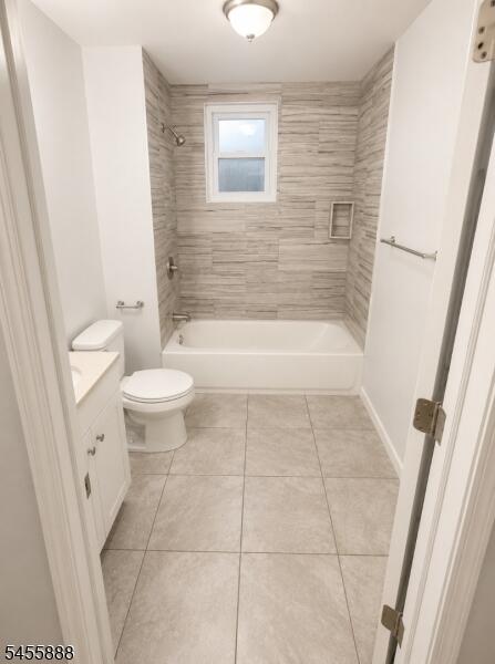 Property listing MLS 4048586 photo 3