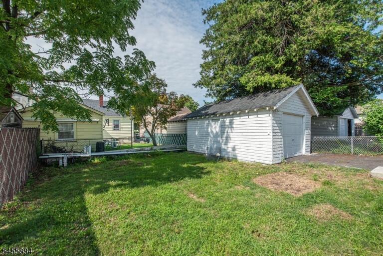 Property listing MLS 4048600 photo 19