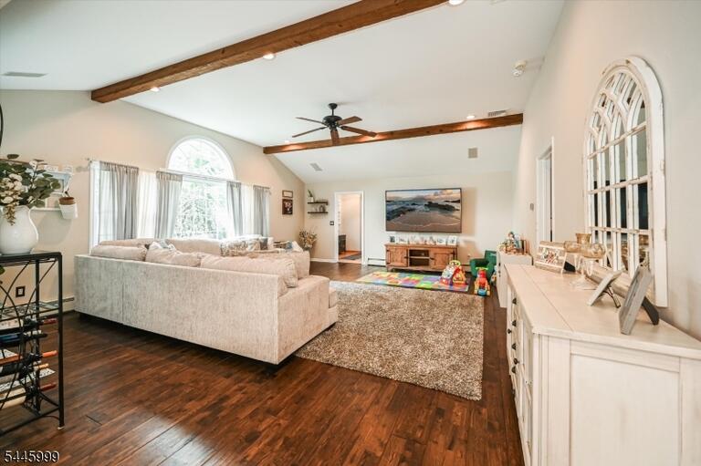 Property listing MLS 4048614 photo 11