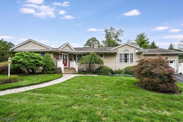 Property listing MLS 4048614 photo 2