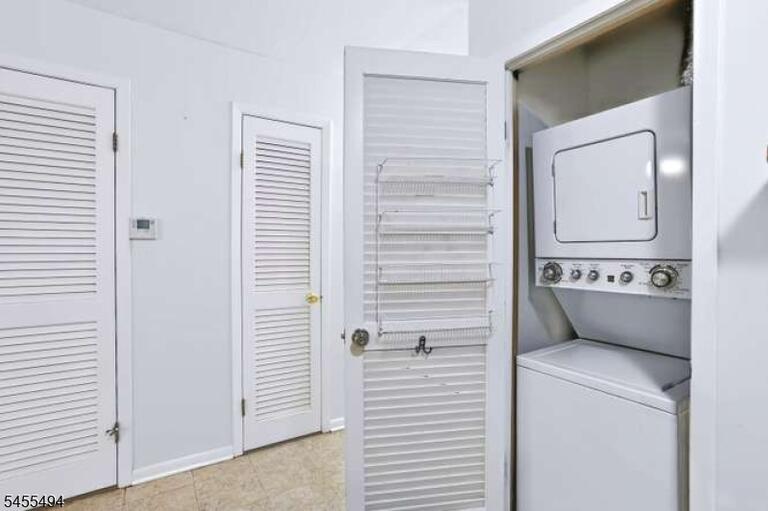 Property listing MLS 4048615 photo 14