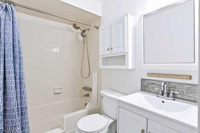 Property listing MLS 4048615 photo 21