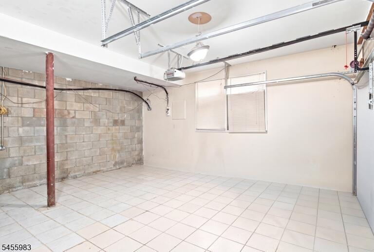 Property listing MLS 4048661 photo 19