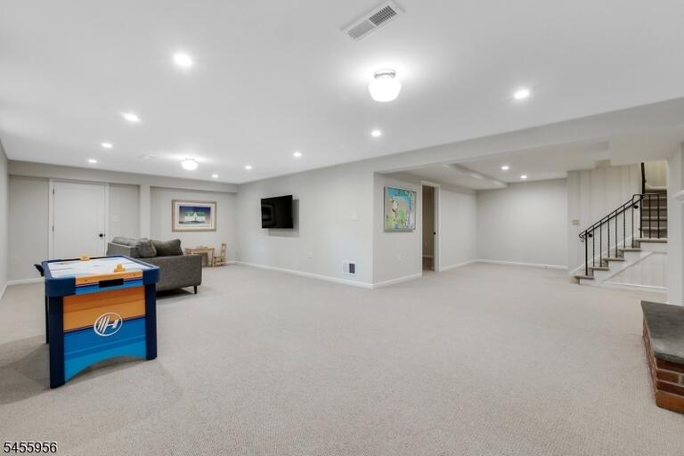 Property listing MLS 4048705 photo 18
