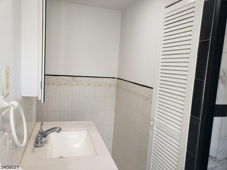Property listing MLS 4048715 photo 12