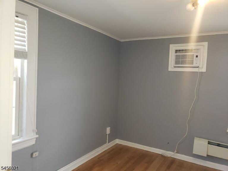 Property listing MLS 4048715 photo 8