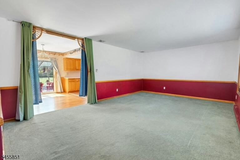 Property listing MLS 4048721 photo 14