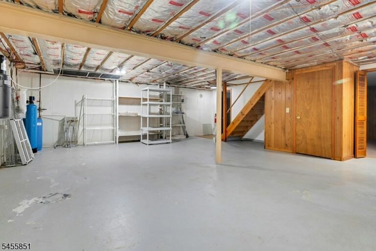 Property listing MLS 4048721 photo 30